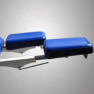 ARCADIA-podiatry-chair-sistema-extra-slide